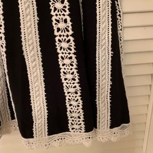 Black and white sleeveless top